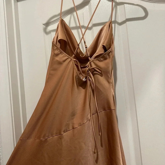 ASTR the Label Gaia Satin Midi Dress - Size S - Picture 4 of 9